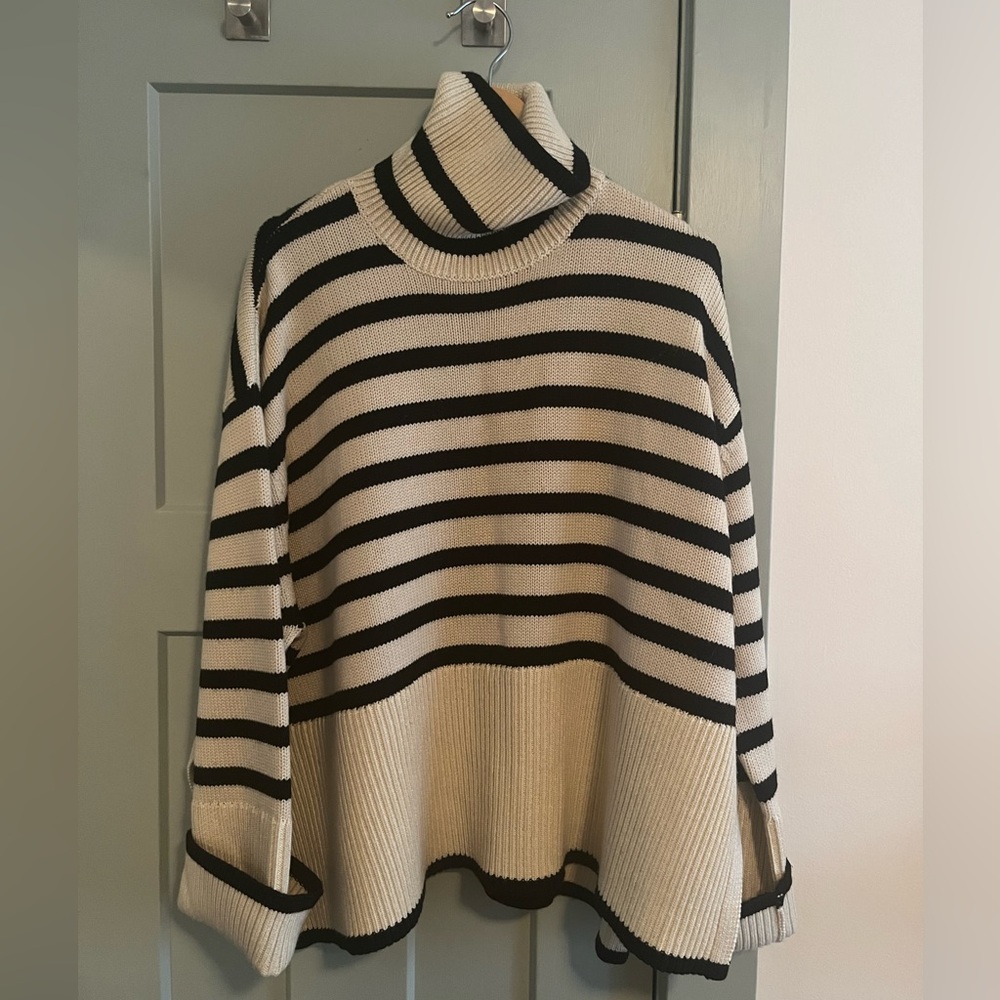 Toteme sweater size M